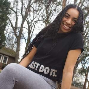 Meet your Posher, Christina